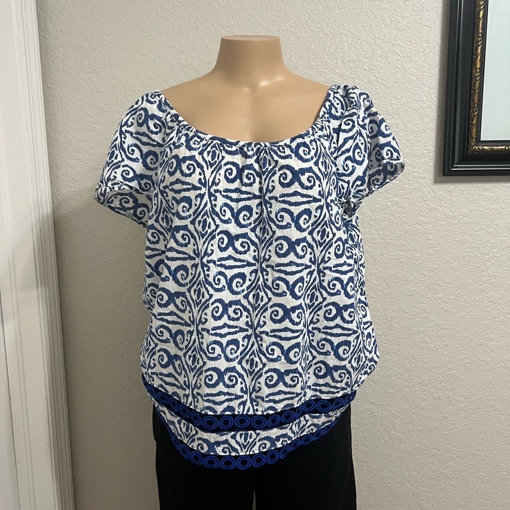 Vineyard Vines Blue and White Swirl Blouse caja 8